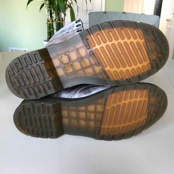 Dr. Martens 1914 Triumph - Picture 7 of 8